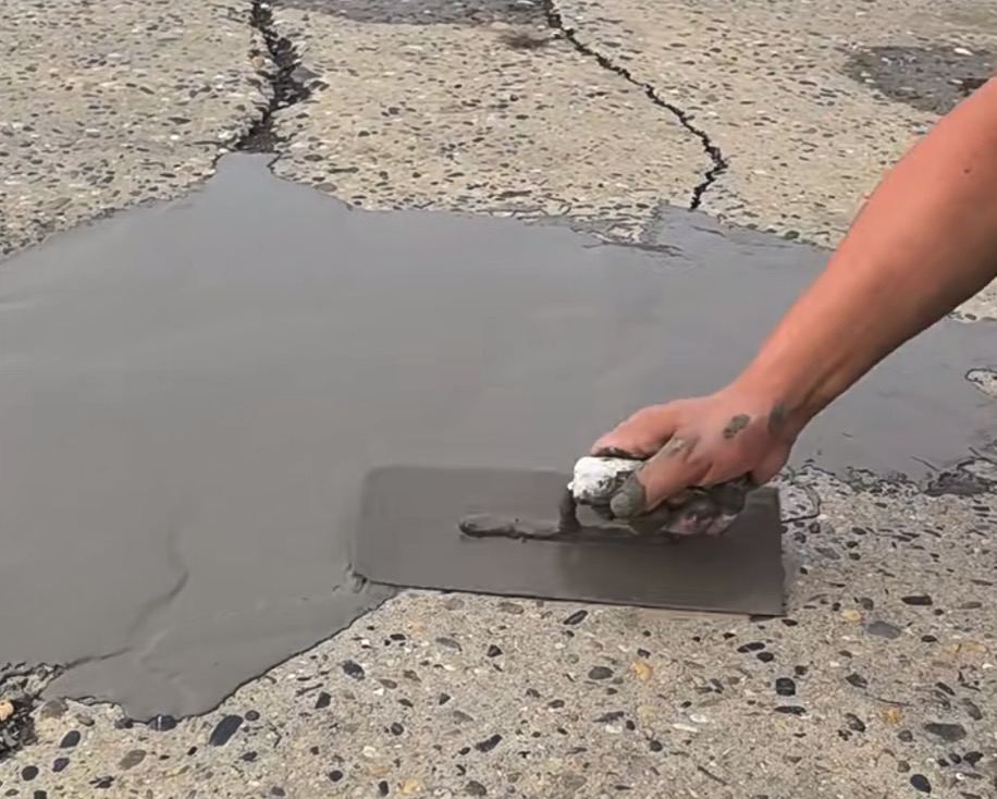 丽水CGM 高效薄层道路修补料（CGM 道路抢修料）